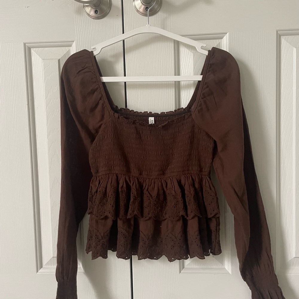 American Eagle AE Long-Sleeve Smocked Tiered Top